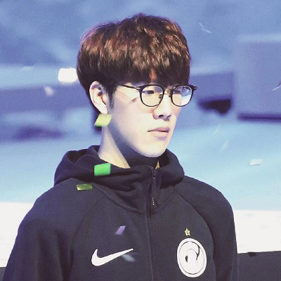 关泽源观看了 cvMax 加入 JD Gaming ：我想看看老麦如何管理 Ale 和老勋。最受期待的一集