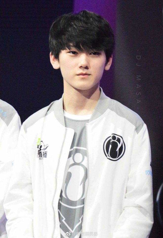 尘埃落定了吗？OBGG 更新 EDward Gaming 阵容： Zdz Xiaohao Angel Assum Wink